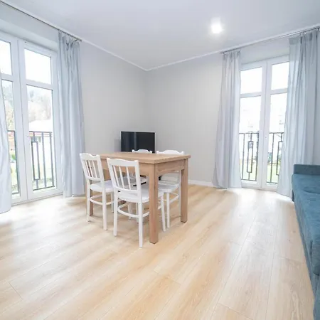 Apartment Vacationclub - Zdrojowa 7 3 *